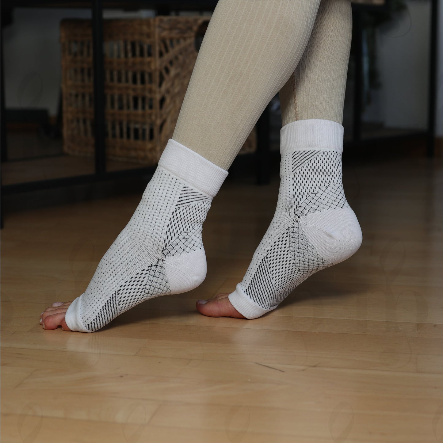 Concept | Light Legs Compression Socks