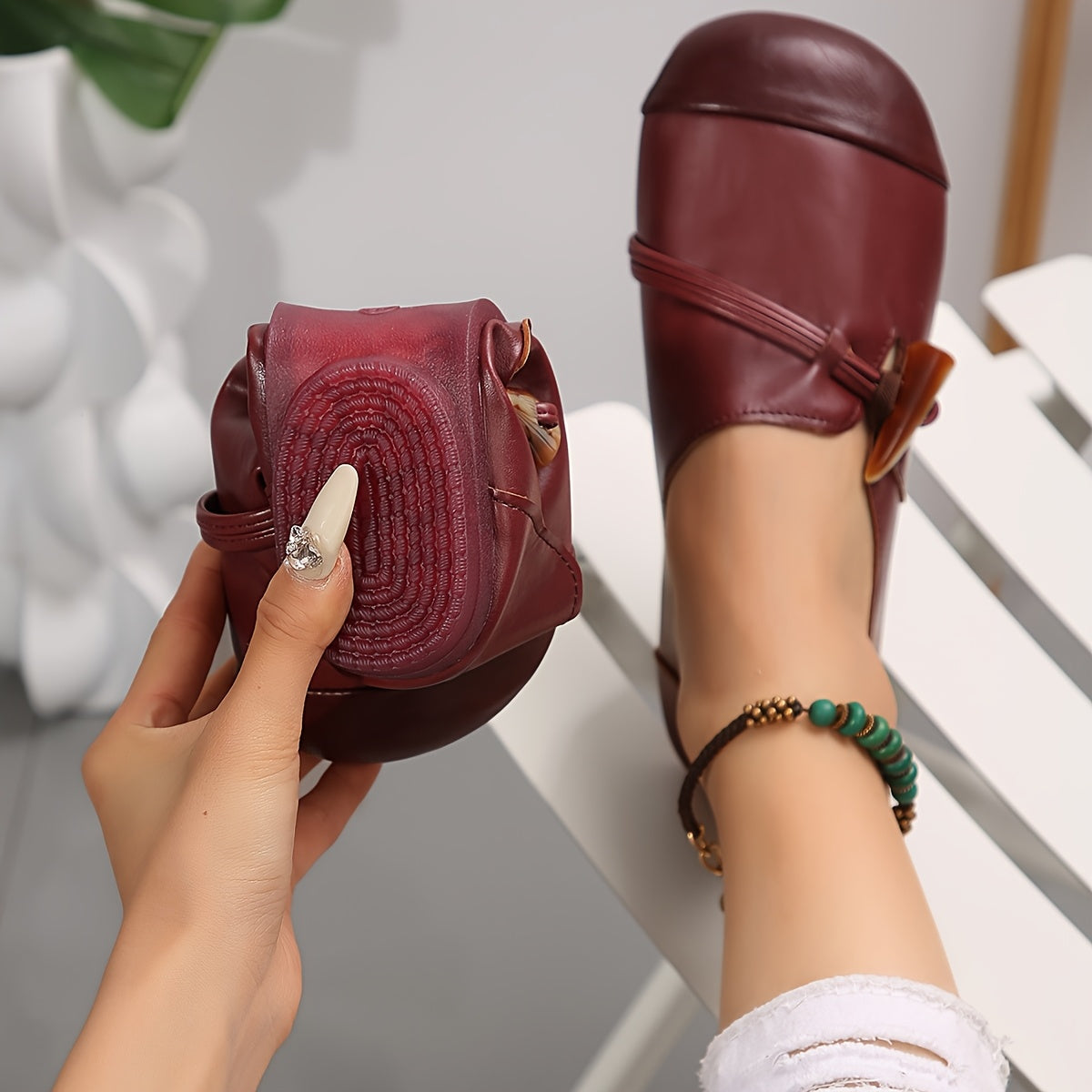 Burgundy / 12