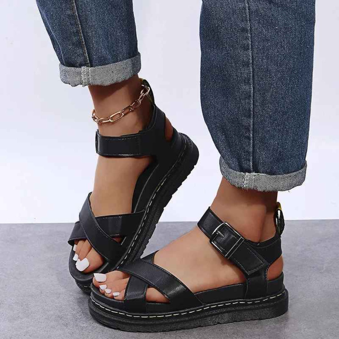 Black / 12