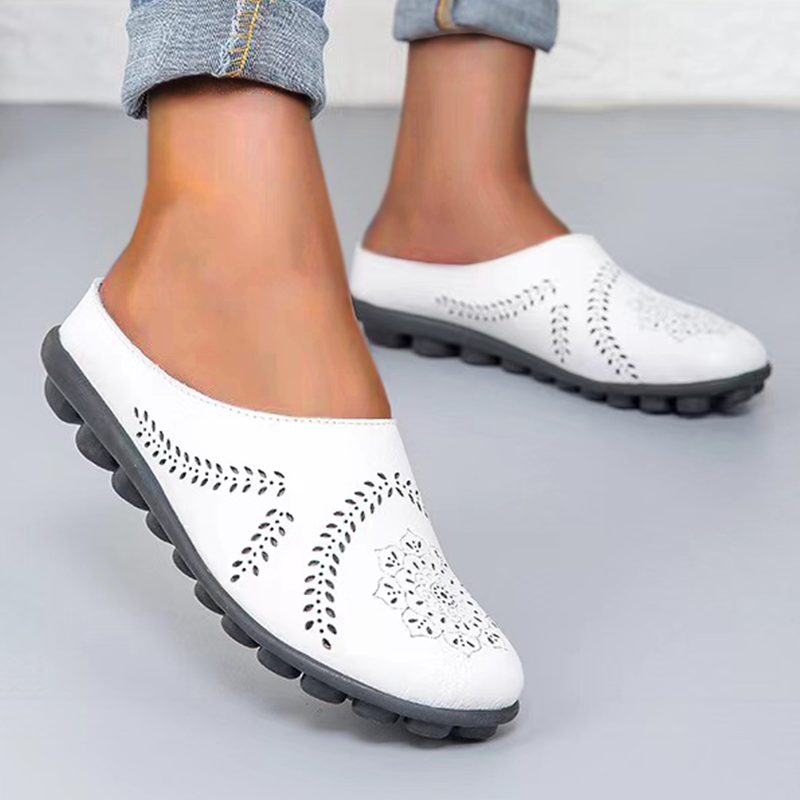 White / 12