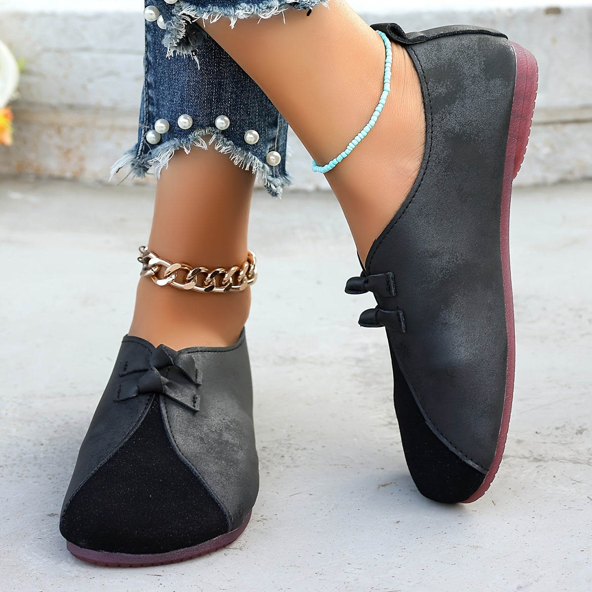 Black / 12