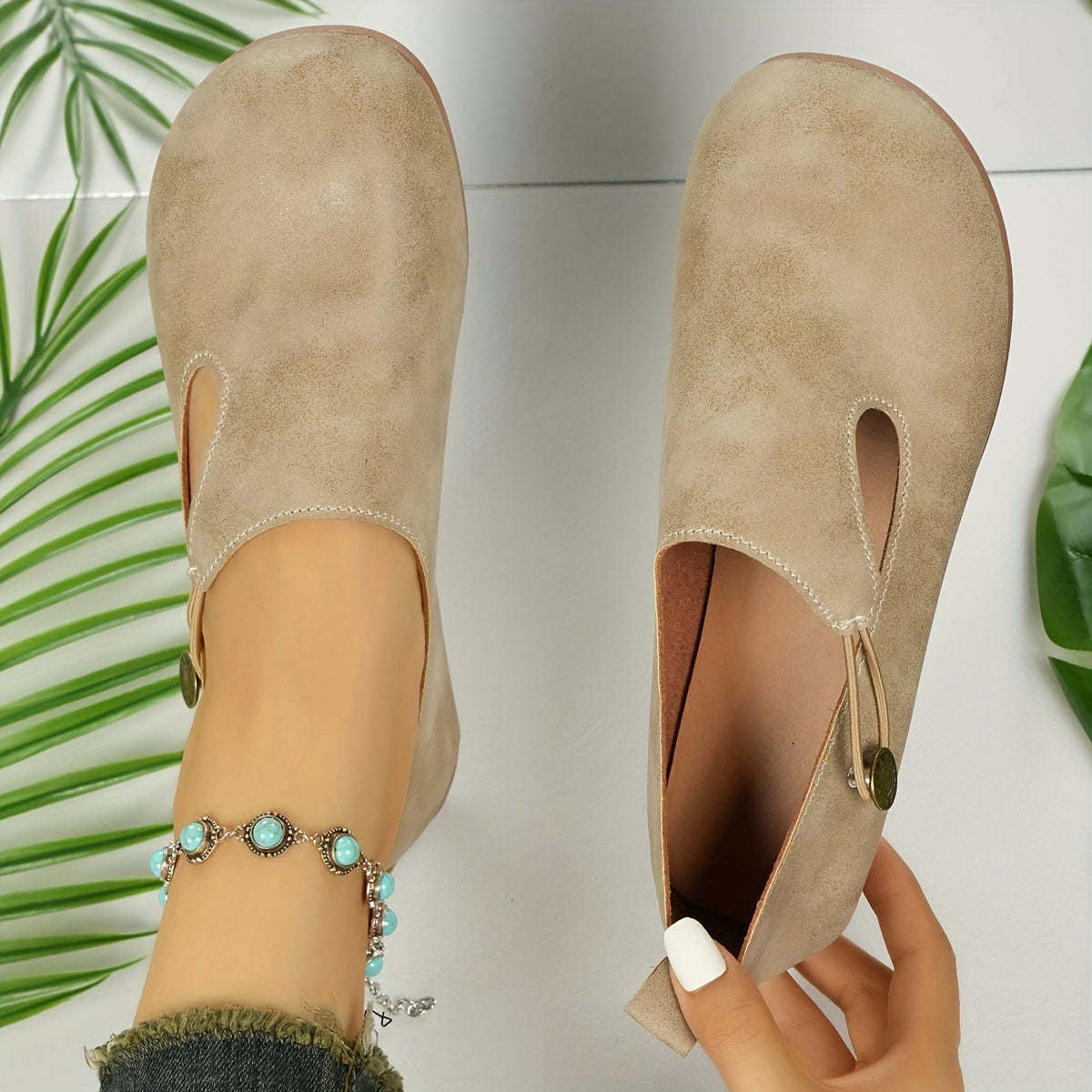 Khaki / 10