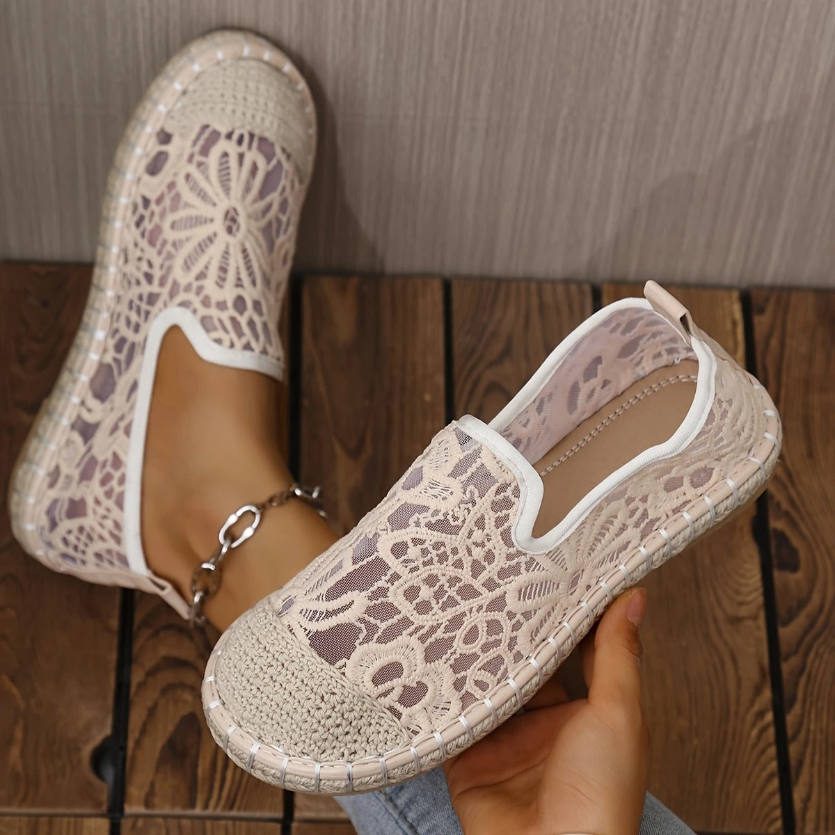 Beige / 9