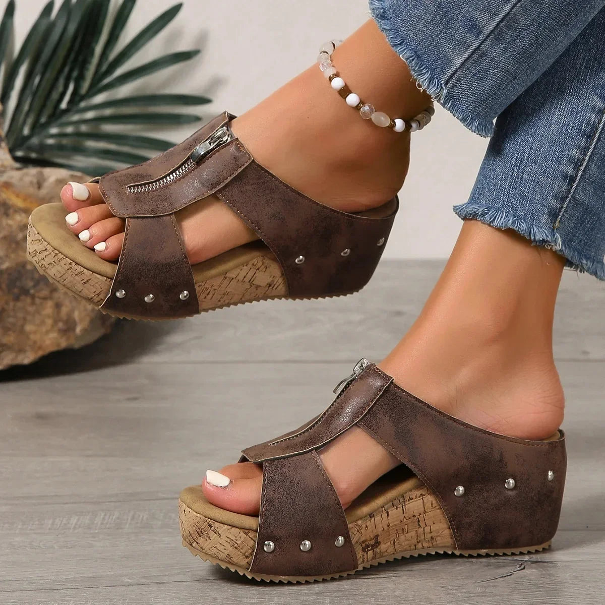 Mocha Brown / 12