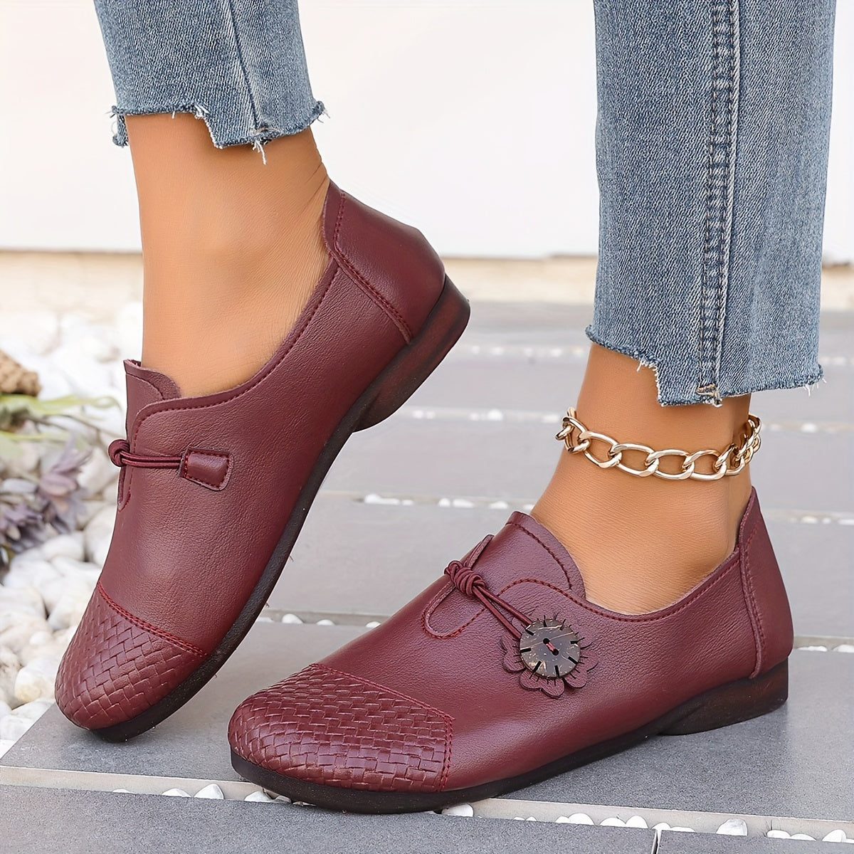 Burgundy / 11