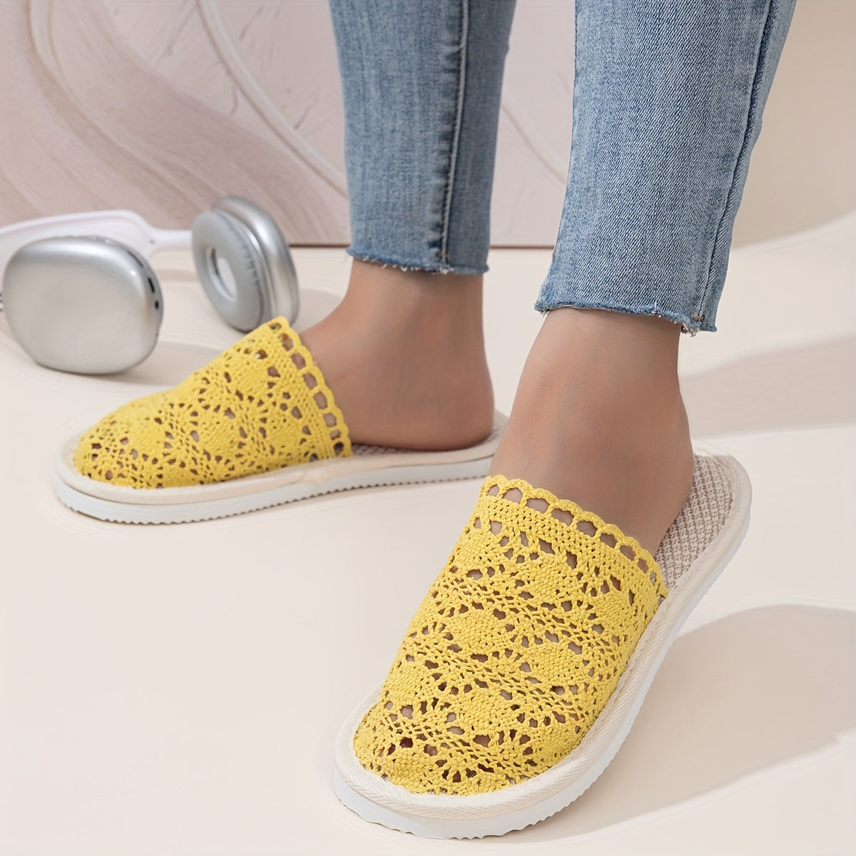 Yellow / 11