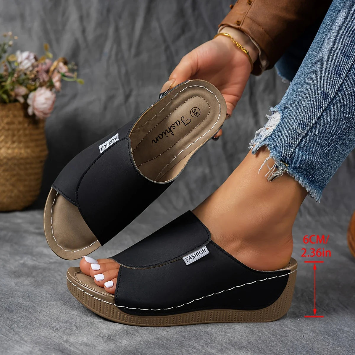 Black / 9