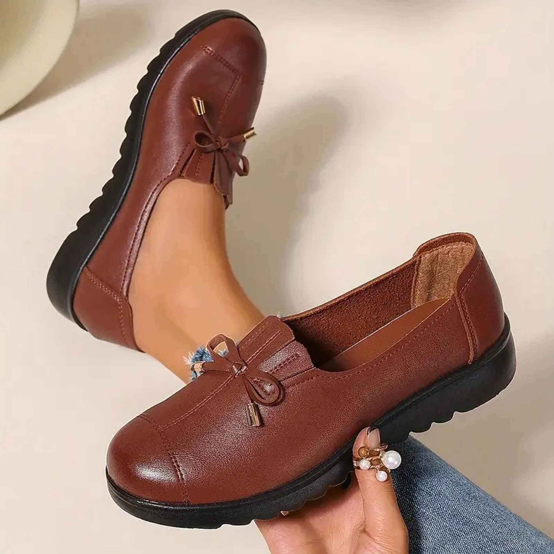 Brown / 10